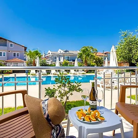 Safak Oasis Hotel